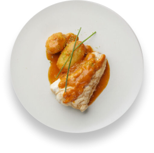Rape Frito Con Suave Salsa Romesco